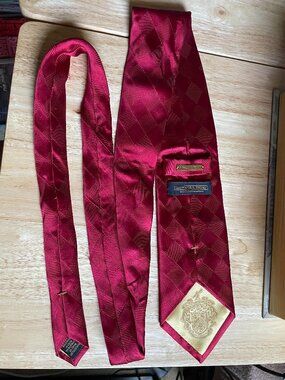 Hand tailored Men's Tie